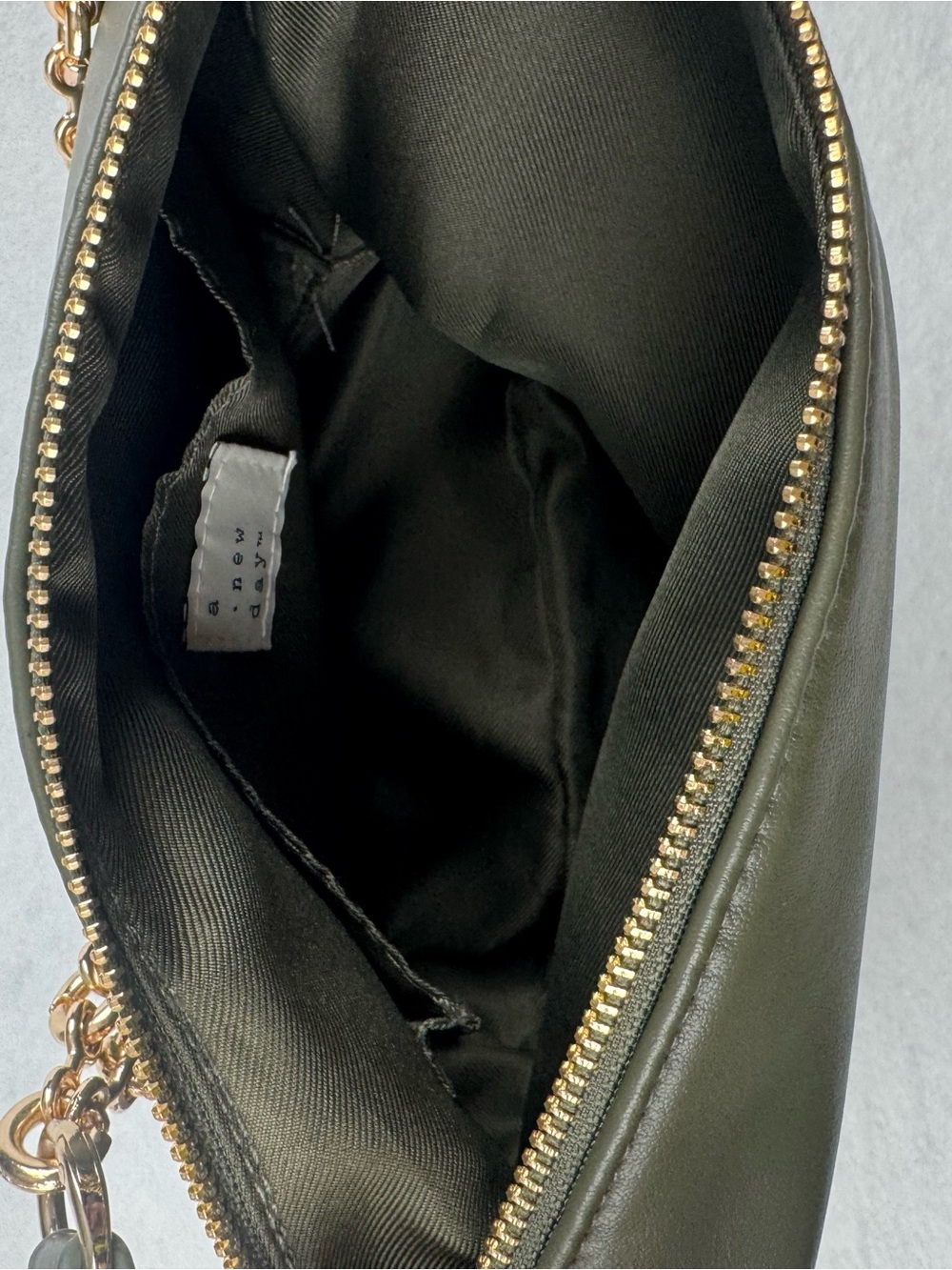 A New Day Shoulder Bag Gold Chain Strap Faux Leather Handbag - Picture 4 of 9